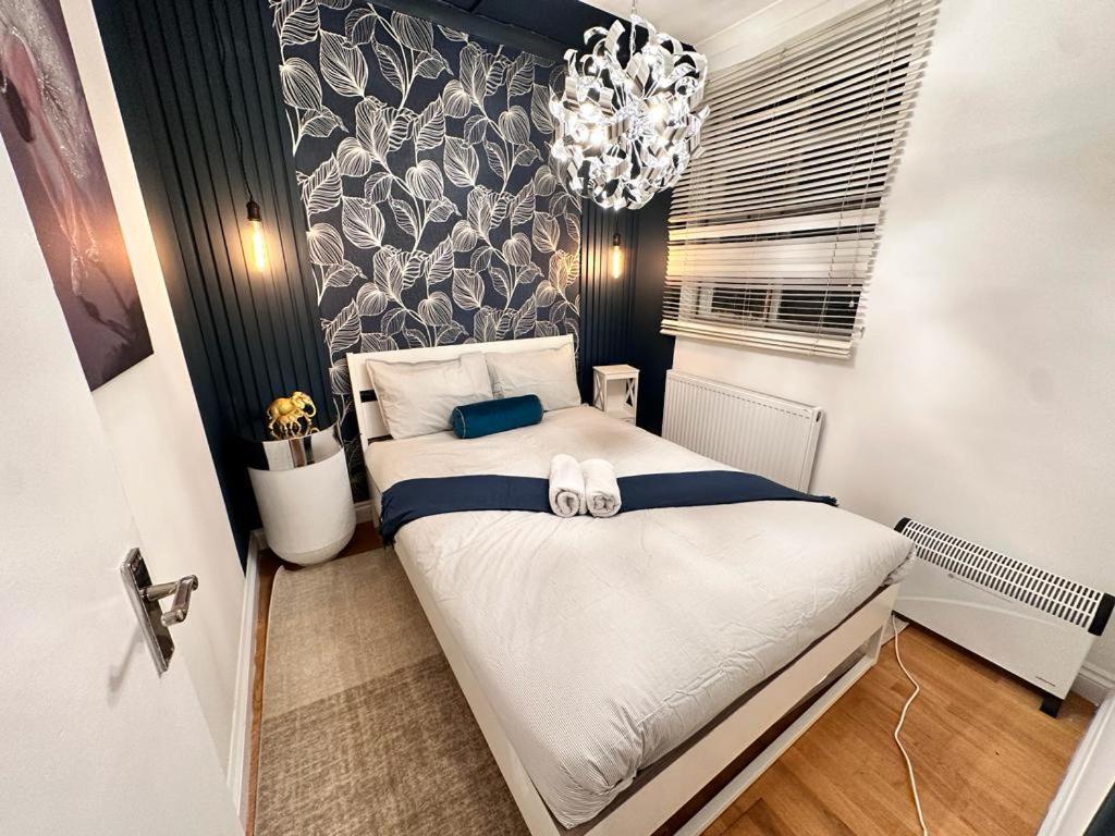 Paddington Station - 2-Bedrooms, 2-Baths And Living Room - Posh Apartment In Central ロンドン エクステリア 写真